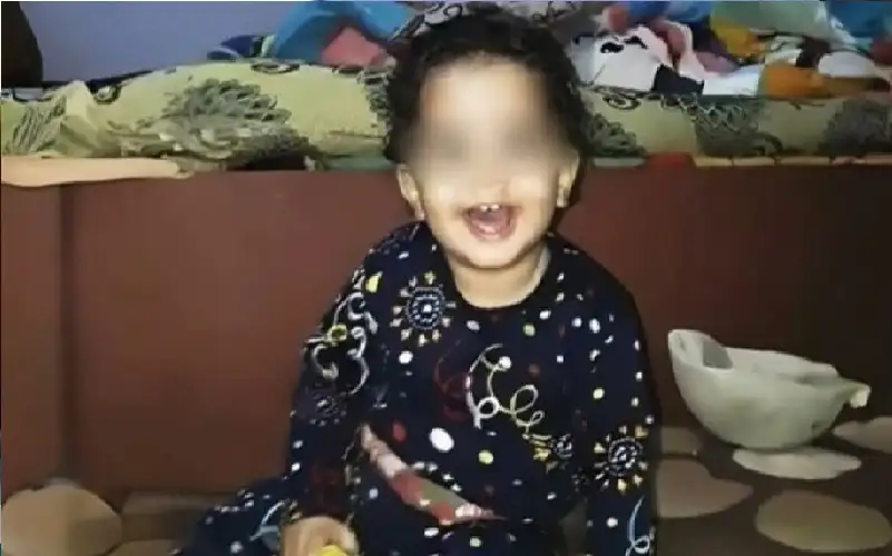 جريمة صادمة.. مصري يفصل رأس رضيعه