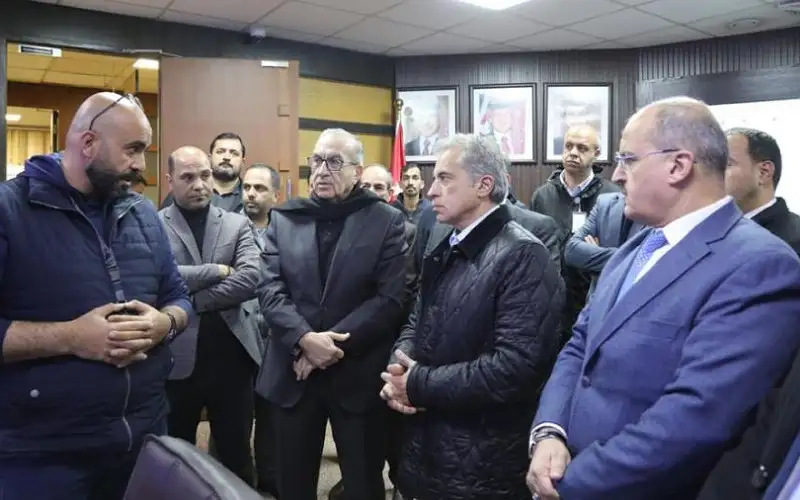 رئيس الوزراء يؤكد ضرورة الجاهزية العالية