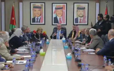 الحكومة: الاسطوانات البلاستيكية ليست إلزامية