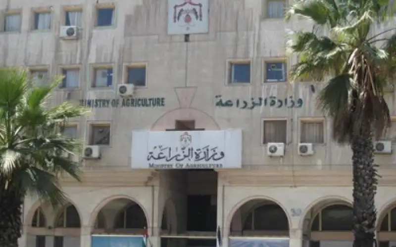 تثبيت مهندسين زراعيين منتدبين إلى الجمارك