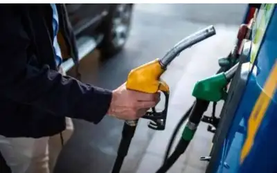 ترجيح انخفاض البنزين والسولار للشهر المقبل