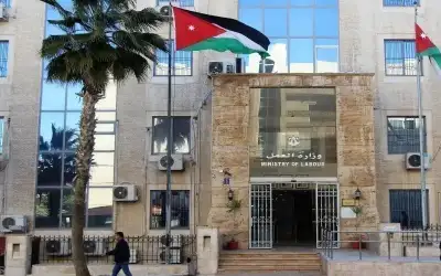 أكثر من 46 ألف عقد عمل