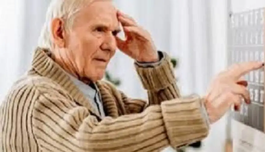 أسباب ضعف الذاكرة لدى كبار السن