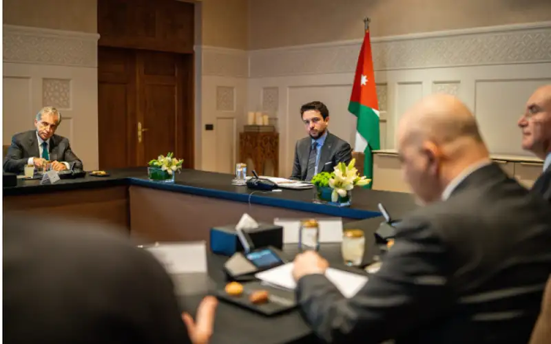 ولي العهد يترأس اجتماعا للمجلس الوطني