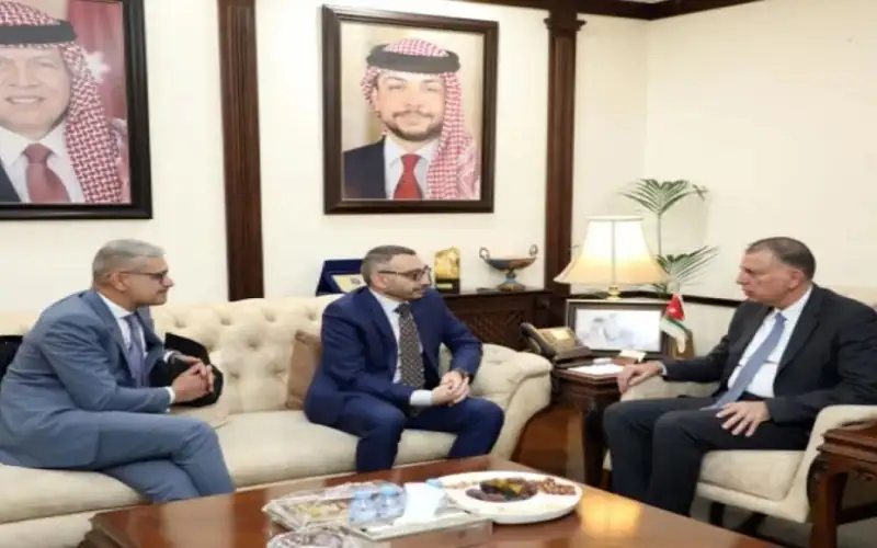 الفراية يؤكد أهمية تسهيل العودة الطوعية