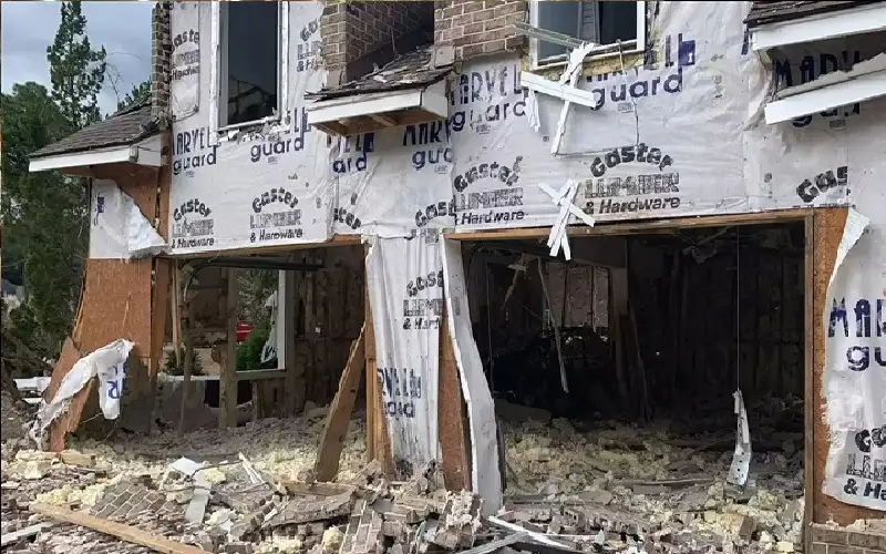 السجن 20 عاما لأمريكي فجر منزل