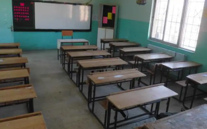 التربية: ضباط ارتباط في المدارس لديهم