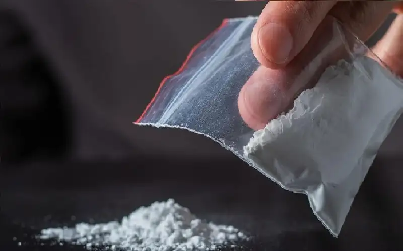 رجل يحاوب تهريب الكوكايين داخل رأسه