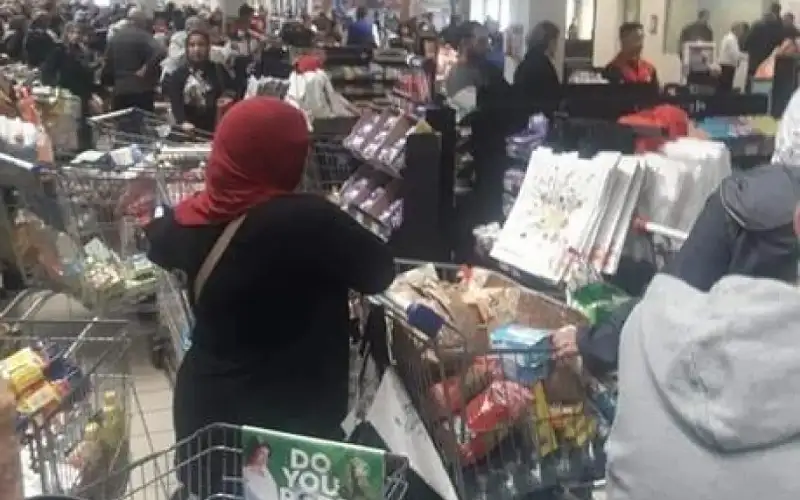 الحكومة تدعو الأردنيين لعدم التهافت على