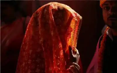 عروس تصفع عريسها بعد خطأ غير