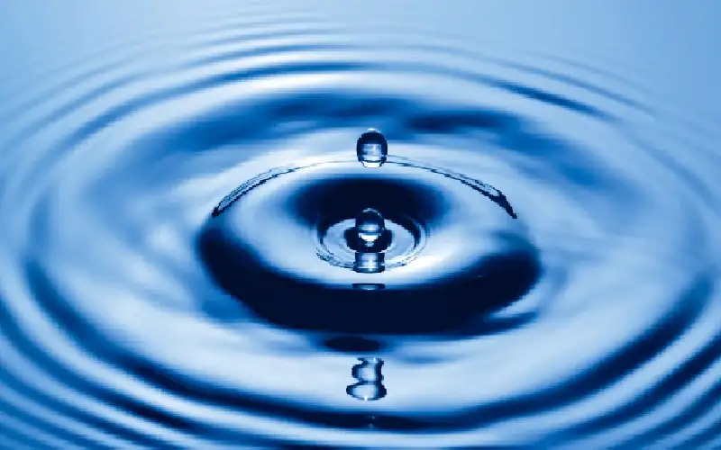 اقتراحات طبية لتنظيف بشرة الوجه.. بعيدا