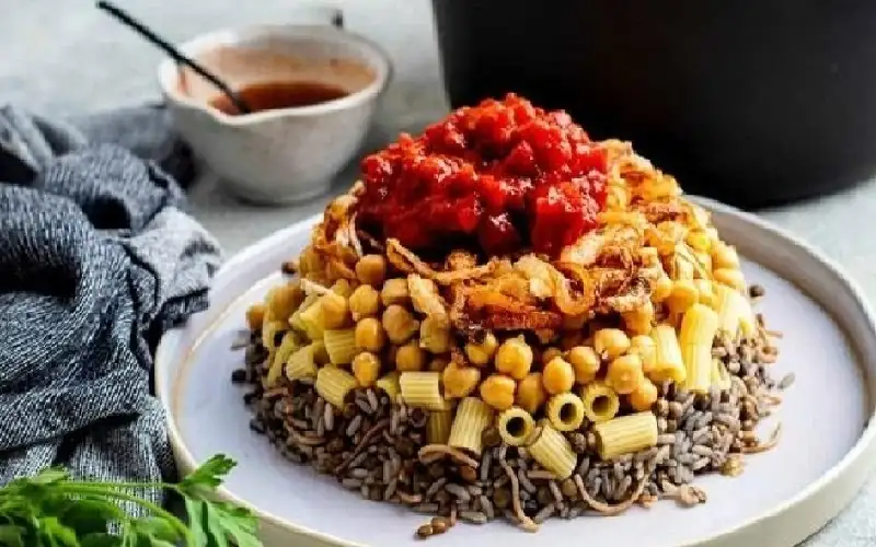 وجبة كشري تنهي حياة شقيقتين