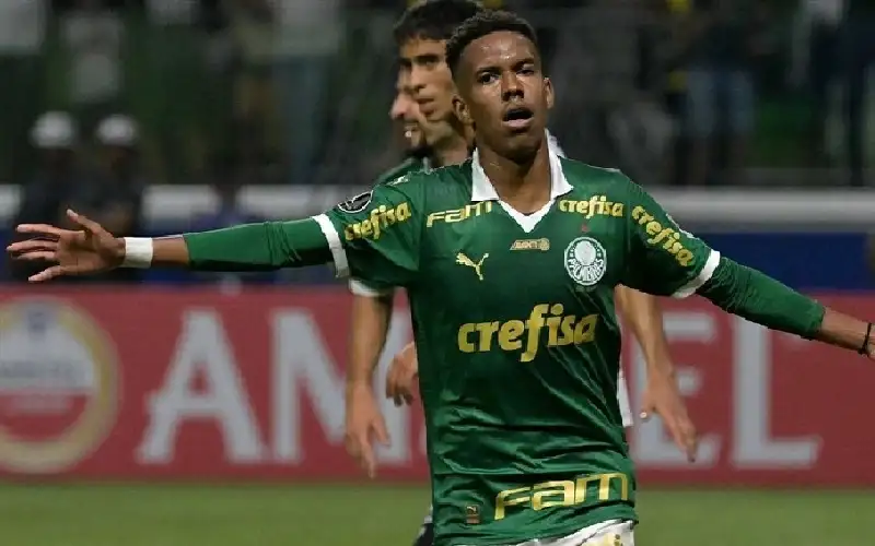 إستيفاو يحطم رقم نيمار الصامد 15