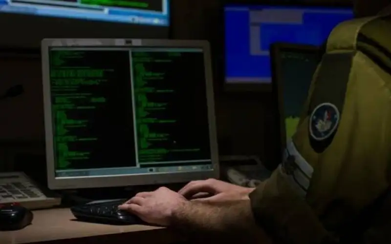 إعلام عبري: الاستخبارات فشلت بتجنيد عملاء