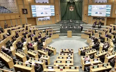 مجلس النواب يواصل اليوم مناقشة قرارات