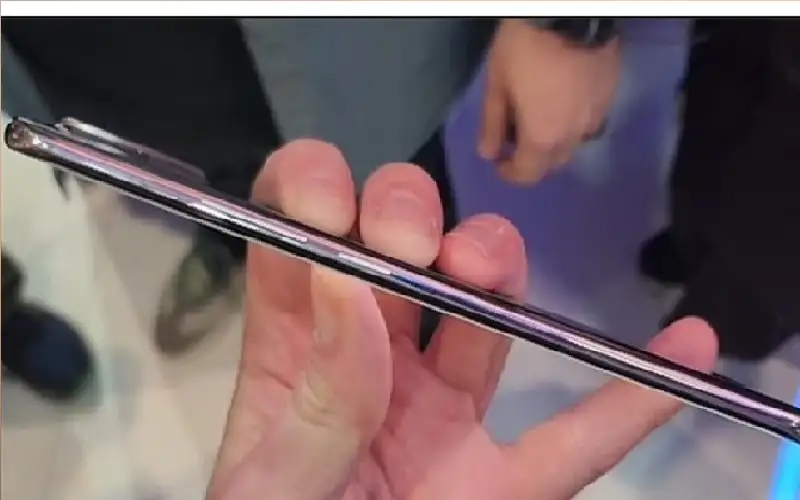 الكشف عن أنحف هاتف ذكي في