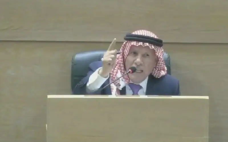 العرموطي يتساءل عن عزوف رئيس الوزراء