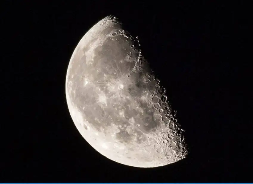 رصد التربيع الأول لقمر شهر رمضان