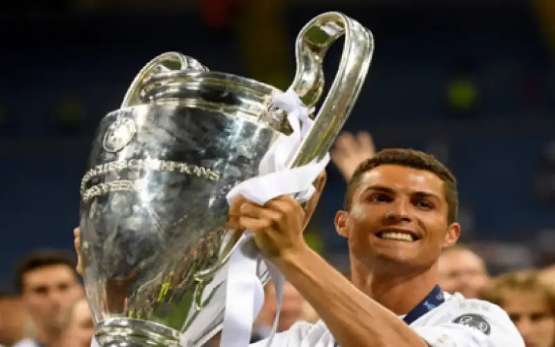 رونالدو يوجه رسالة لريال مدريد