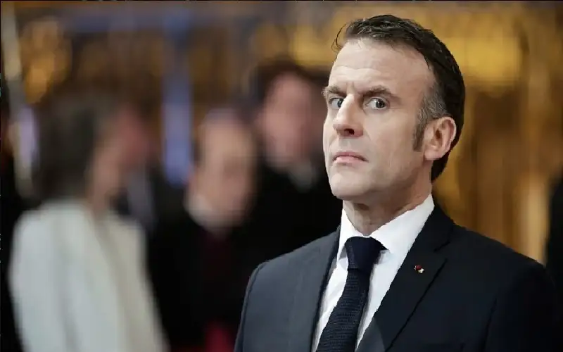 ماكرون مهاجما بوتين: إمبريالي يحرف التاريخ