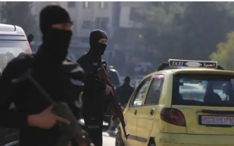 بيان لوجهاء ومشايخ اللاذقية: نطالب بمحاسبة