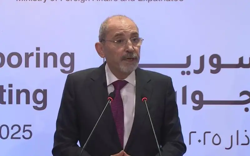 الصفدي: اجتماع دول جوار سوريا بحث