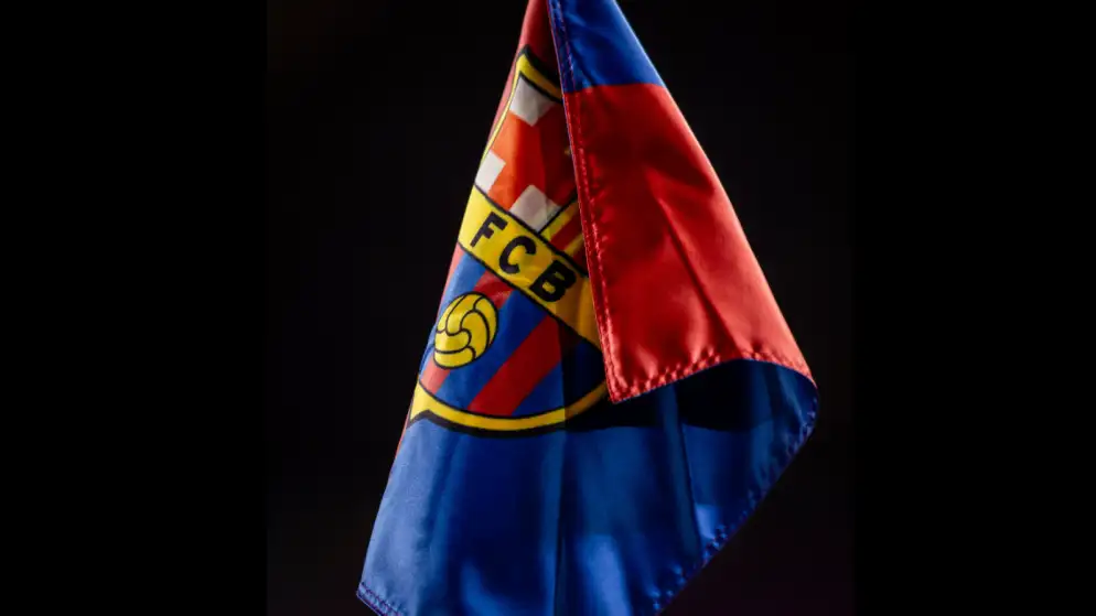 تأجيل مباراة برشلونة وأوساسونا بسبب وفاة