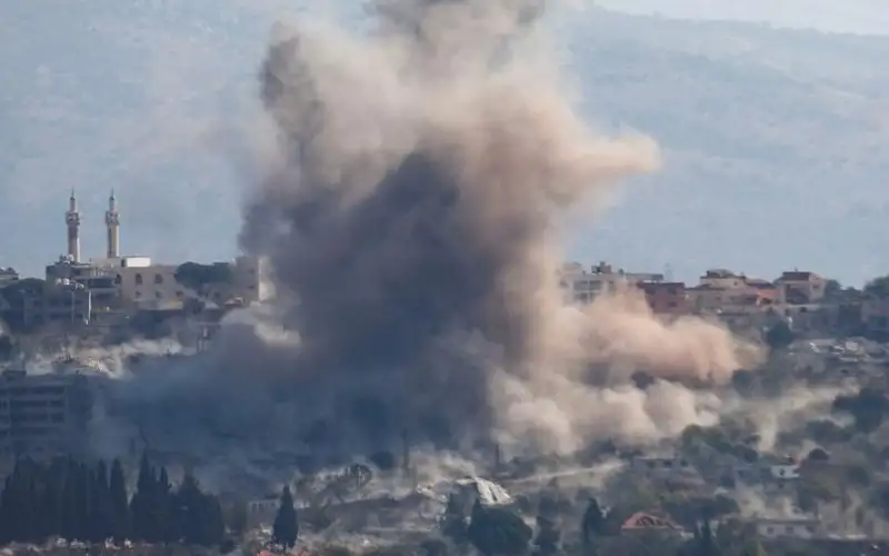 لبنان : تسلمنا 4 محتجزين من