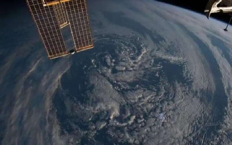 ناسا تطلق تلسكوبا فضائيا لرسم خريطة