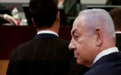 يحاكم بتهم فساد.. نتنياهو يصرخ والقاضي