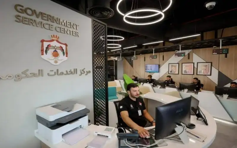 ولي العهد يفتتح مركز الخدمات الحكومي