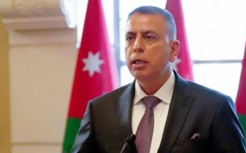 وزير الداخلية يوعز بملاحقة خطابات الكراهية