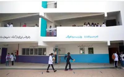 أعفى 16 مسؤولا دفعة واحدة ..