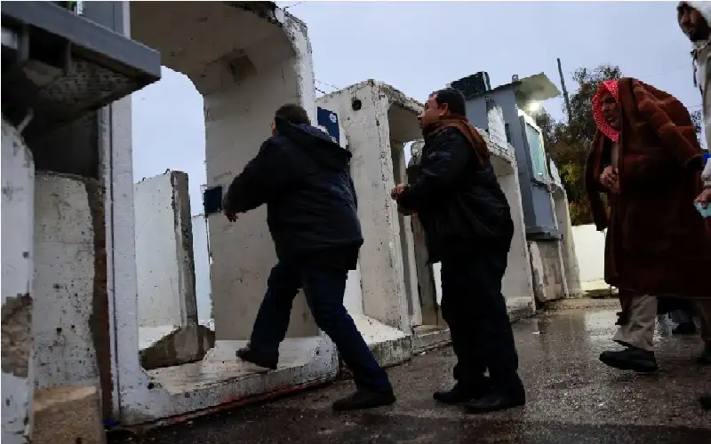 الاحتلال يشدد قيوده على وصول الفلسطينيين