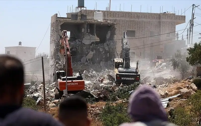 عن الأدخنة الغربية والشمالية والحرائق المقبلة