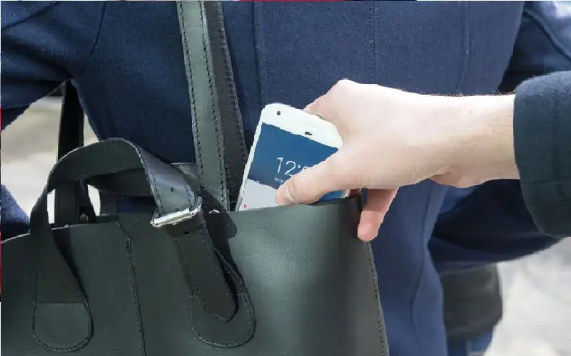 سرقة خلوي كل 7 دقائق في