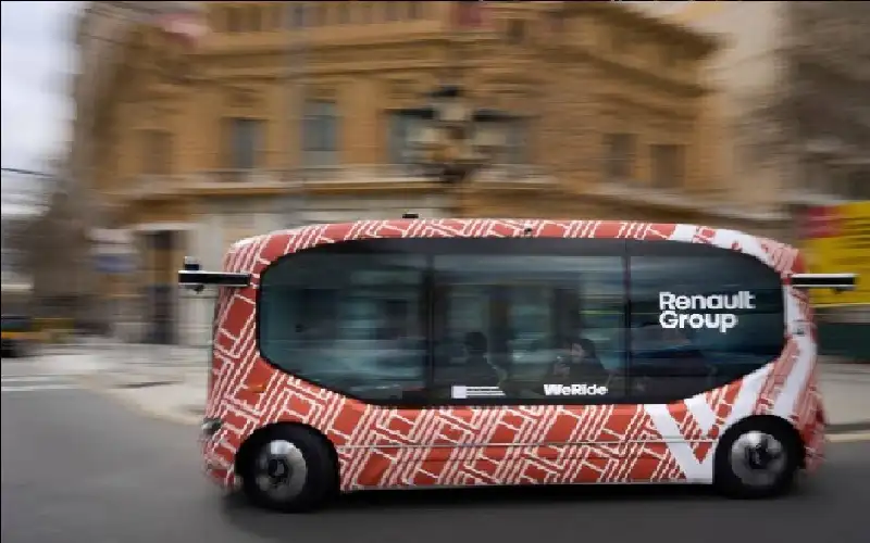 اختبار حافلة المستقبل ذاتية القيادة في