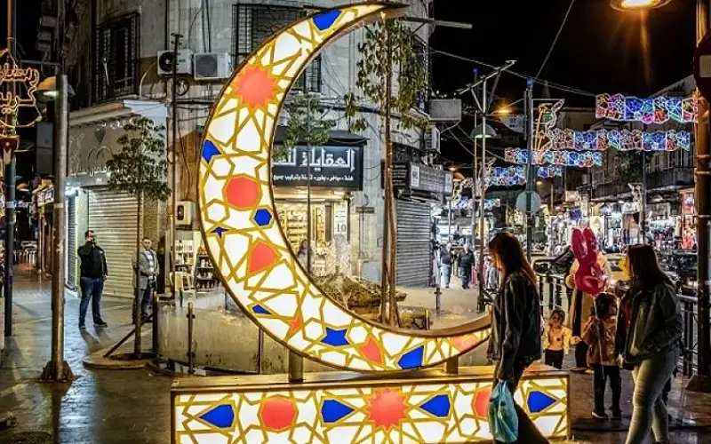 هل سنصوم 29 أم 30 يوما