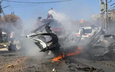شهيد وجريح بغارة إسرائيلية على سيارة