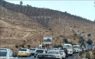 احتراق مركبة على طريق سلحوب يتسبب