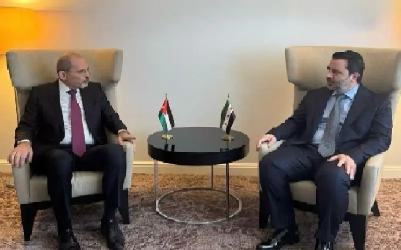 وزير الخارجية يؤكد لنظيره السوري موقف