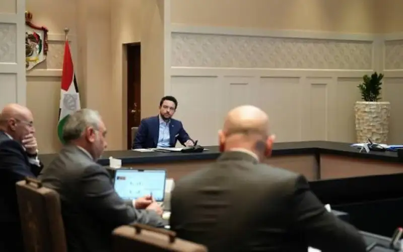 نائب الملك يؤكد أهمية وضع خطة