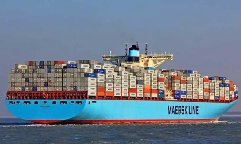 مساهم في ميرسك يطالب الشركة بالرد