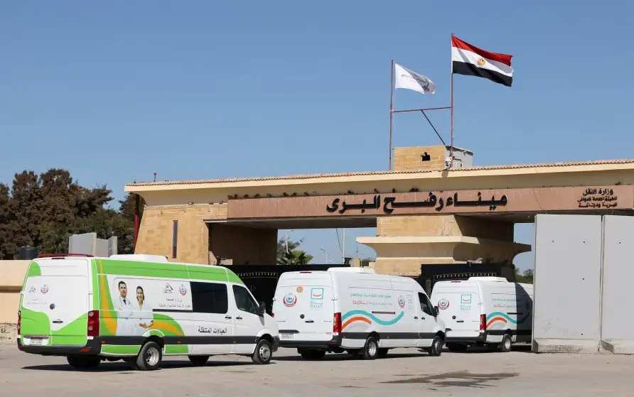 الاحتلال يغلق معبر رفح ويمنع سفر