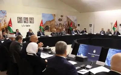 رئيس الحكومة من مادبا .. لا