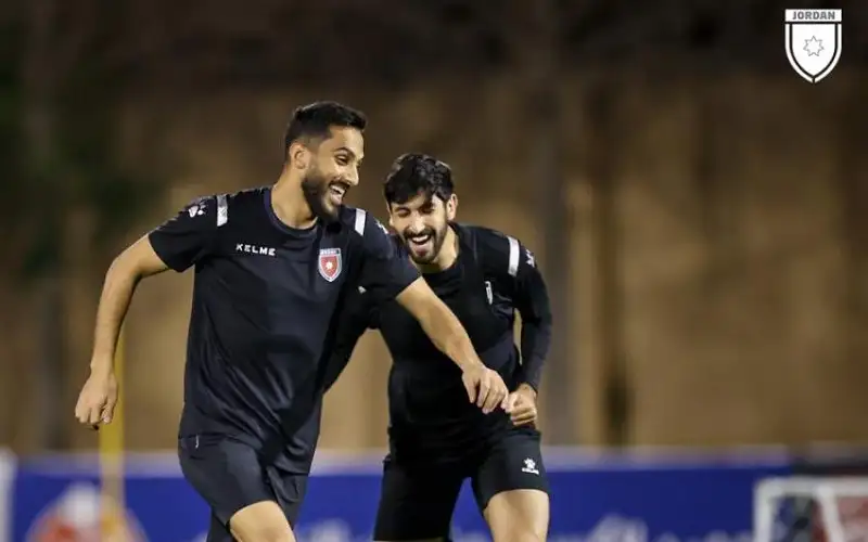 المنتخب الوطني يكثف تحضيراته لمواجهة فلسطين