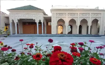 مسجد إيفري كوركورون الكبير.. أحد معالم