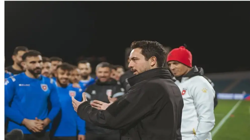 ولي العهد يتابع استعدادات المنتخب تأهبا