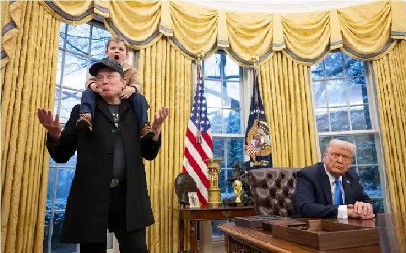 لماذا هدد إيلون ماسك بحرمان طفله