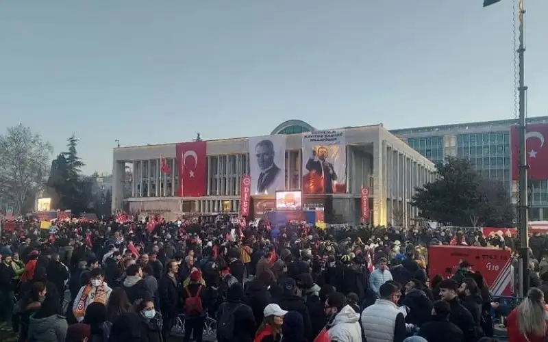 توسع نطاق الاحتجاجات .. أردوغان يصفها